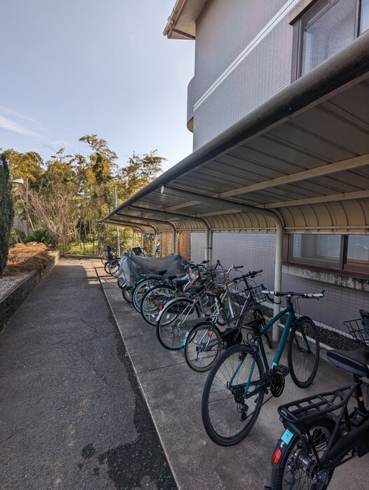 スクエア美濃山Ａの物件外観写真