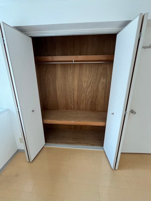 スクエア美濃山Ａの物件内観写真