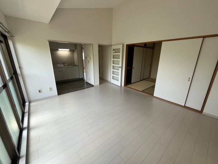スクエア美濃山Ａの物件内観写真