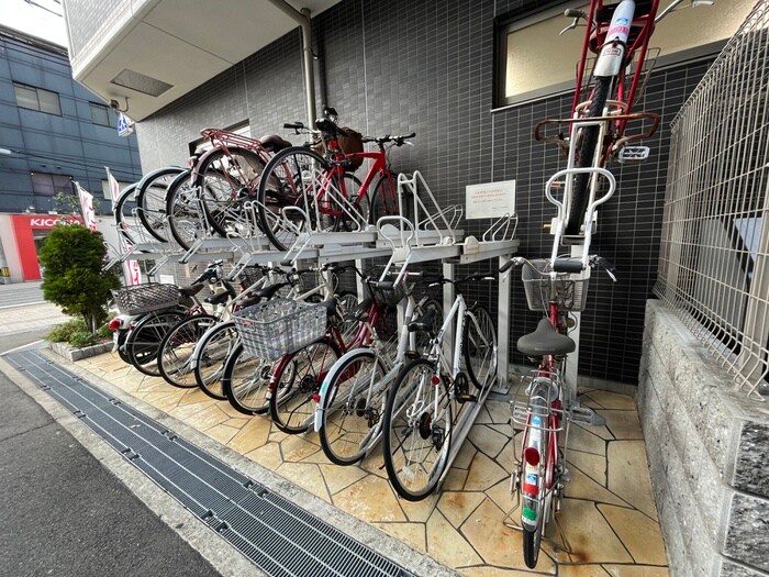 クリントブライアントの物件外観写真