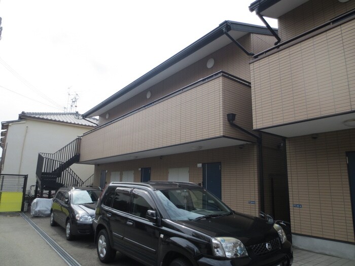 ボニータ西棟の物件外観写真