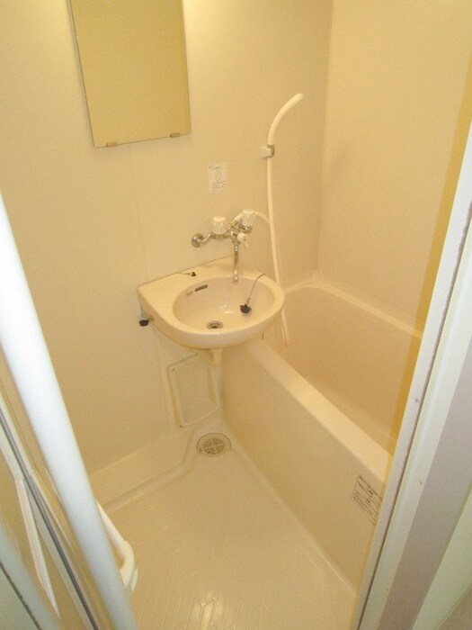 キャピタルロニ－トの物件内観写真