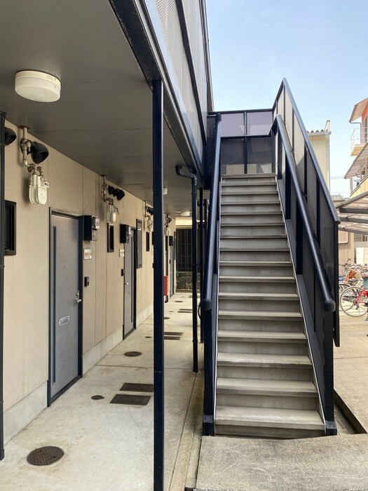 プリンスハイツ太秦の物件外観写真