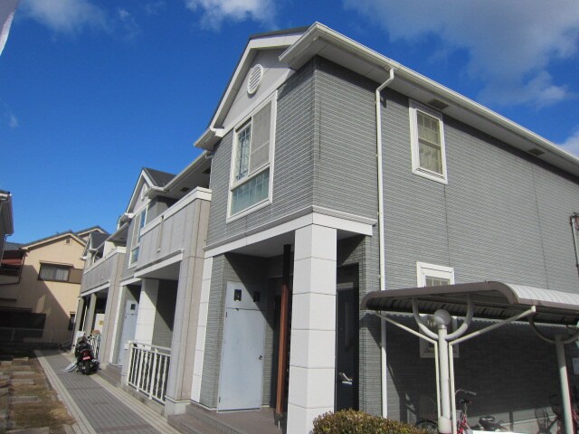 ロ－ズ・クロス北館の物件外観写真