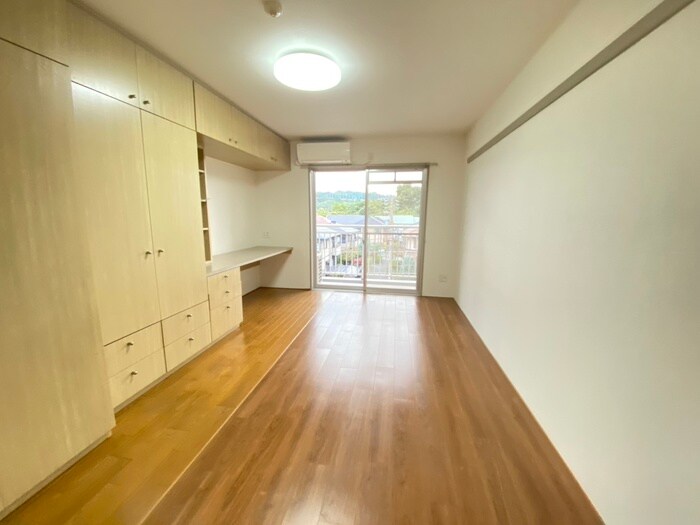 アーバンエース松井山手パル寮棟の物件内観写真