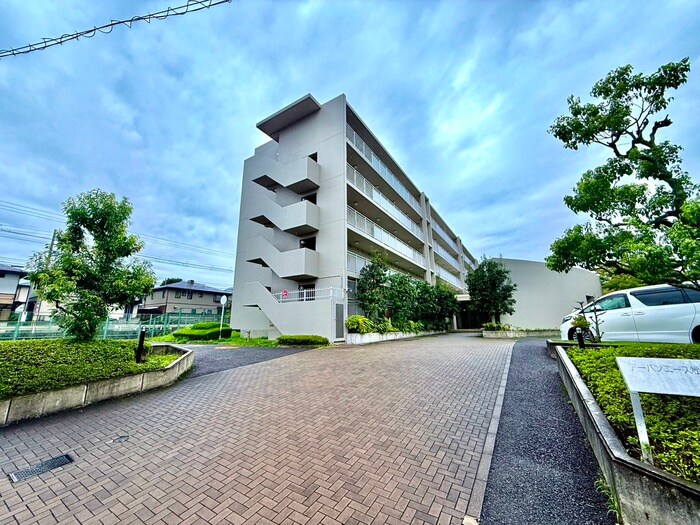 アーバンエース松井山手パル寮棟の物件外観写真