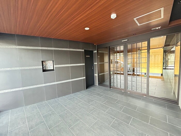 アール京都グレイス（204）の物件外観写真