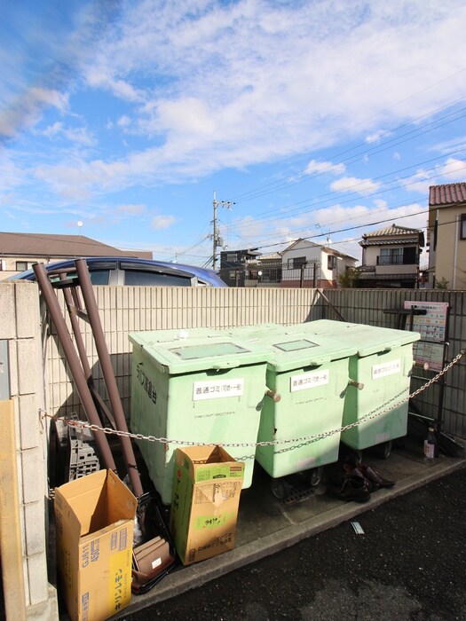 ラパス高倉台の物件外観写真