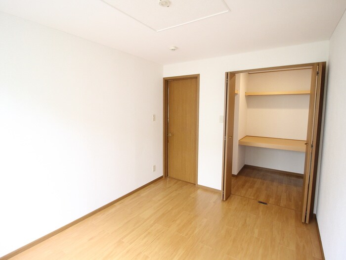 アネックス東中振の物件内観写真