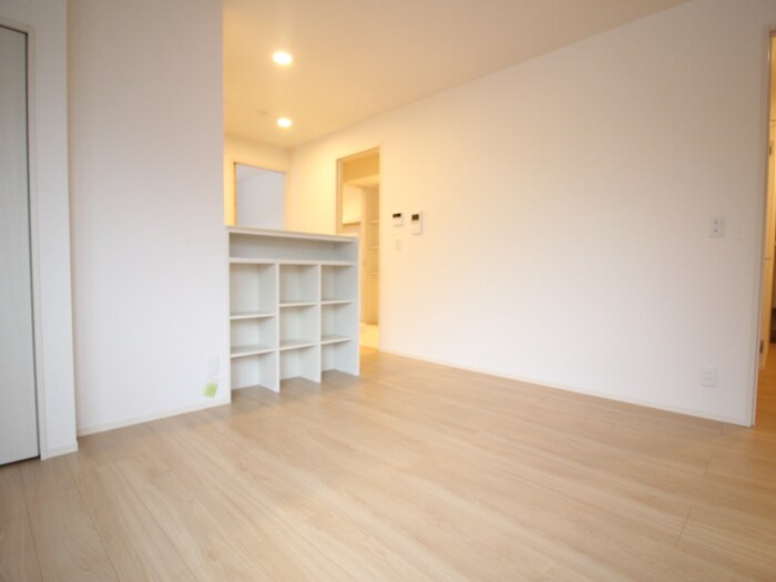 ウィキペディアの物件内観写真