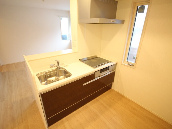 ウィキペディアの物件内観写真