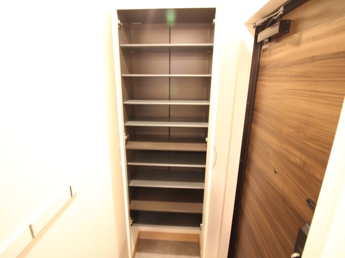 ウィキペディアの物件内観写真