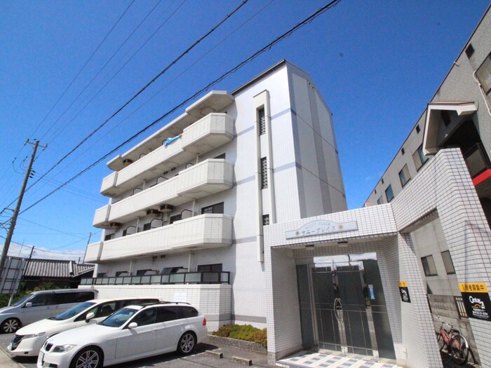 サニープレイスの物件外観写真