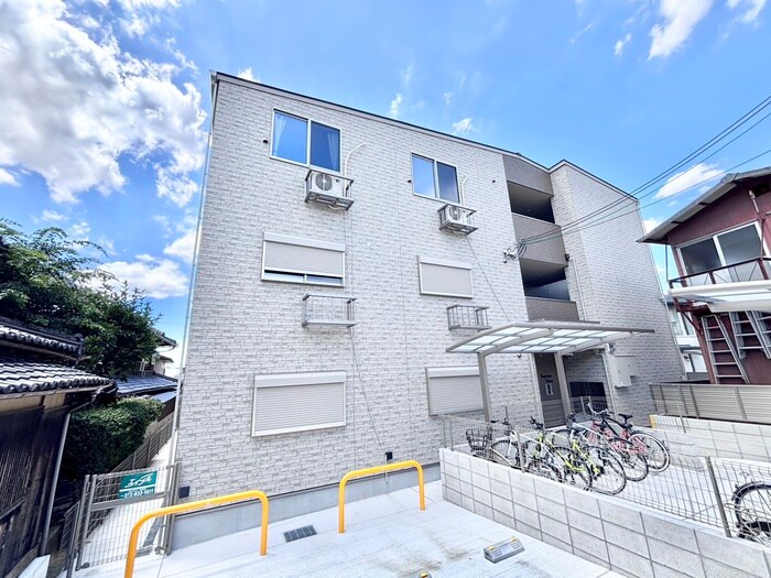 ｐｅｒｓｉｍｍｏｎ香里園の物件外観写真