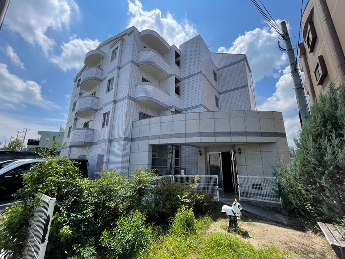 ア－バンサクセスの物件外観写真