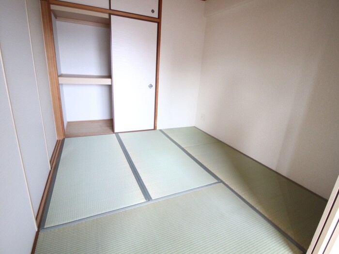 グランビュ－葛野の物件内観写真