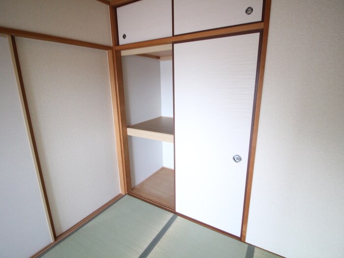 グランビュ－葛野の物件内観写真