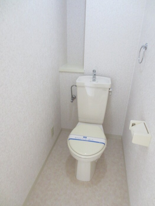 グランドゥール西岡の物件内観写真