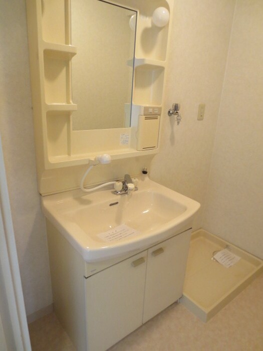 グランドゥール西岡の物件内観写真