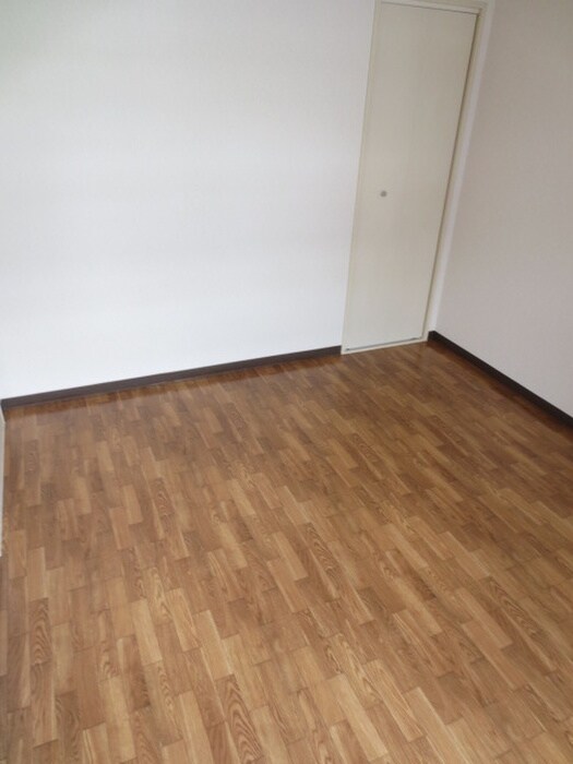 グランドゥール西岡の物件内観写真