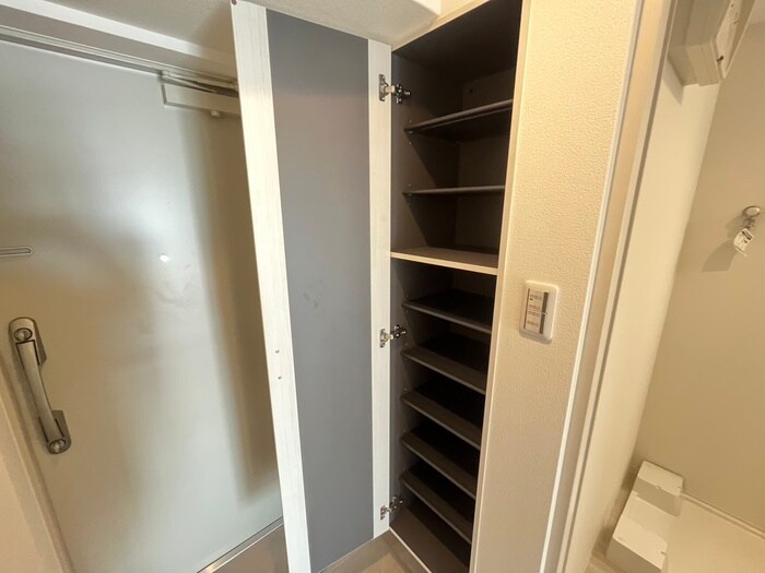 ｴｸﾞｾﾞ大阪CITYｵｰｽﾃｨﾝ(705)の物件内観写真