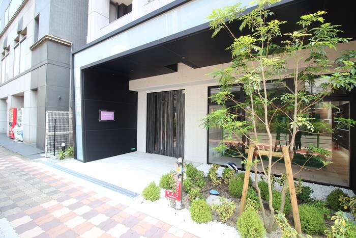 La Douceur新大阪の物件外観写真