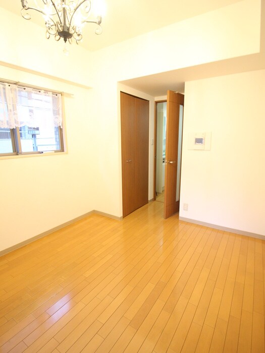 ｴｽﾘｰﾄﾞ京橋Ⅲ番館（201）の物件内観写真