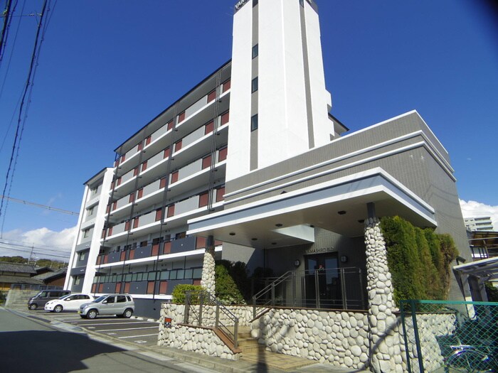 ディック・ベルの物件外観写真