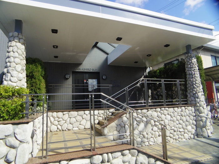 ディック・ベルの物件外観写真