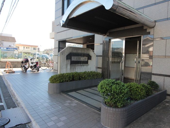 アスカハイツの物件外観写真