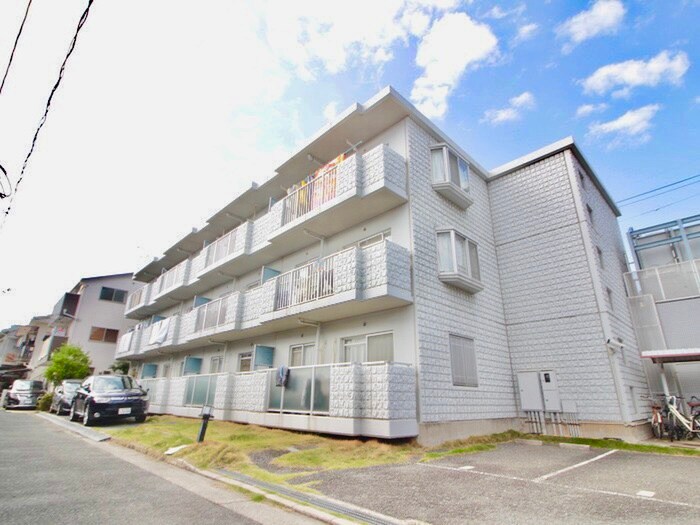 メゾンアイリスの物件外観写真