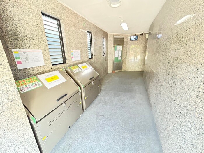 シャンパーニュ四条の物件外観写真