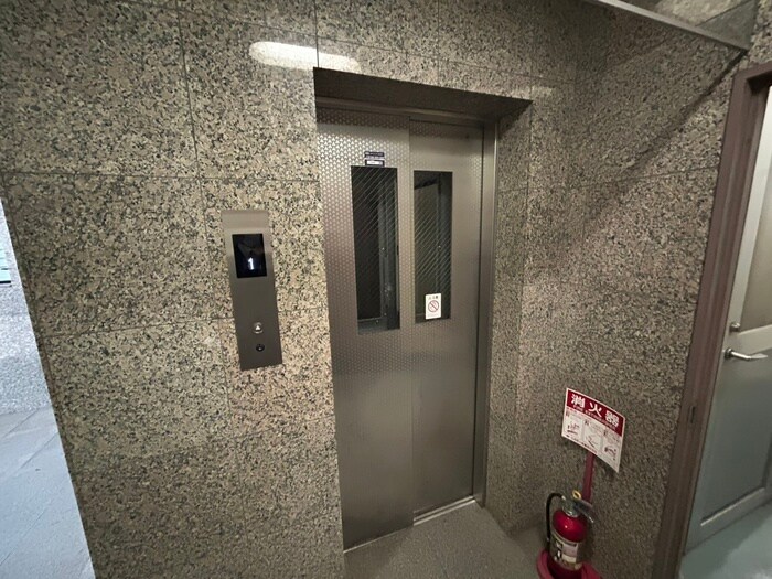 シャンパーニュ四条の物件外観写真