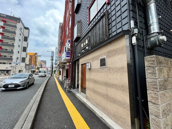 ウィスパービルの物件外観写真