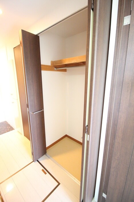 ﾎﾜｲﾄﾊｲﾑKAGAMIISHIの物件内観写真