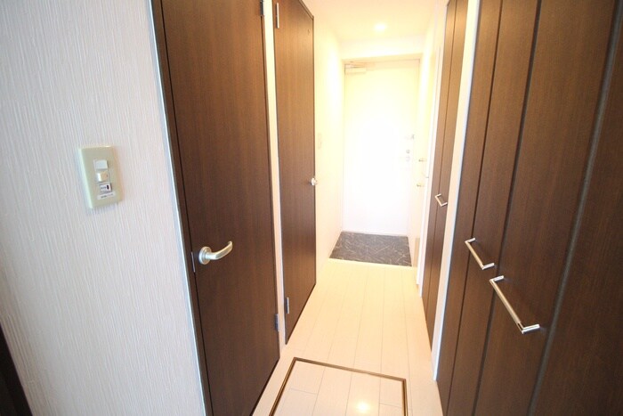 ﾎﾜｲﾄﾊｲﾑKAGAMIISHIの物件内観写真