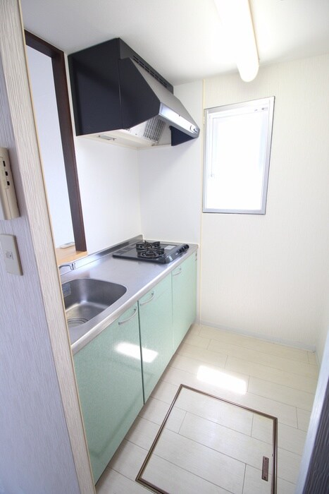 ﾎﾜｲﾄﾊｲﾑKAGAMIISHIの物件内観写真