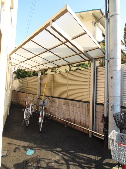 グロ－リ－新石切の物件外観写真