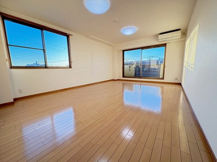 グロ－リ－新石切の物件内観写真