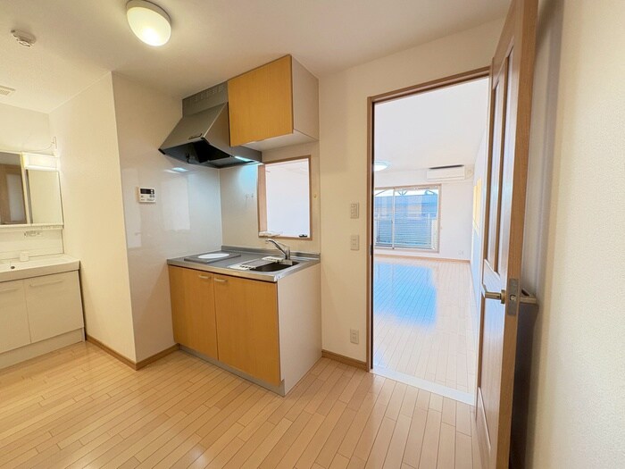 グロ－リ－新石切の物件内観写真