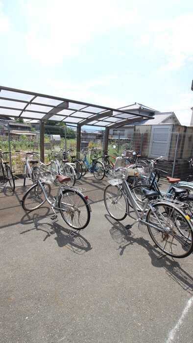 メゾンエルセラーンの物件外観写真