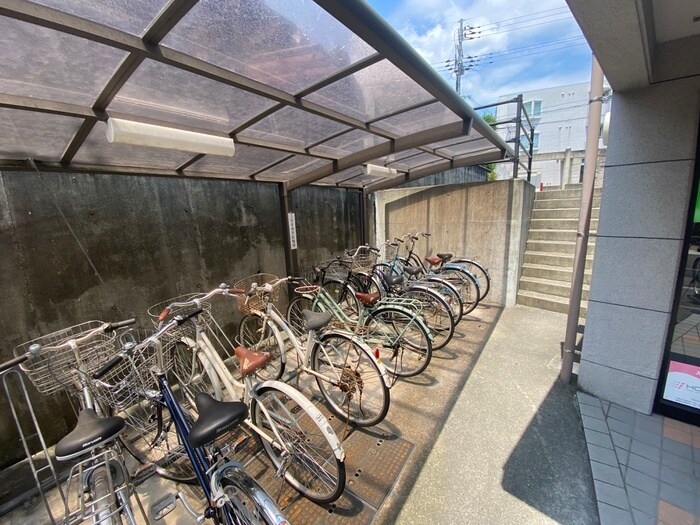 Ｂｅｑｕｅｍ２１の物件外観写真