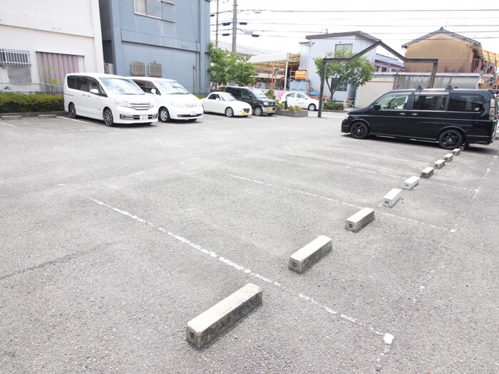 エスト・ステ－ブルの物件外観写真