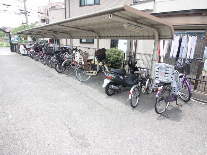 エスト・ステ－ブルの物件外観写真