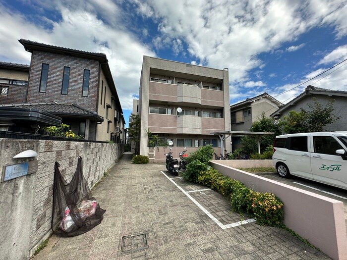 ヴィラ　ハピネスの物件外観写真