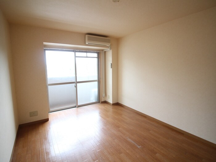 ヴィラ　ハピネスの物件内観写真