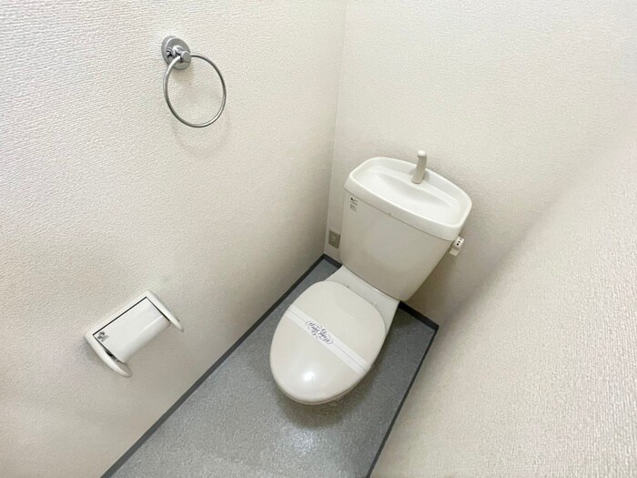 ｱﾝﾌﾟﾙ-ﾙﾌｪ-ﾙＲＥＡＬＩＦＥ　Ⅱの物件内観写真