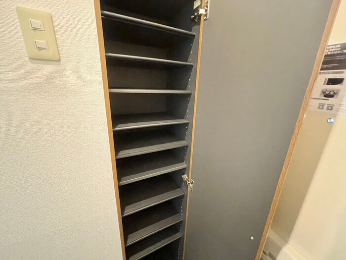 ｱﾝﾌﾟﾙ-ﾙﾌｪ-ﾙＲＥＡＬＩＦＥ　Ⅱの物件内観写真