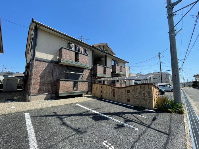 エイトキュ－ブＢ棟の物件外観写真