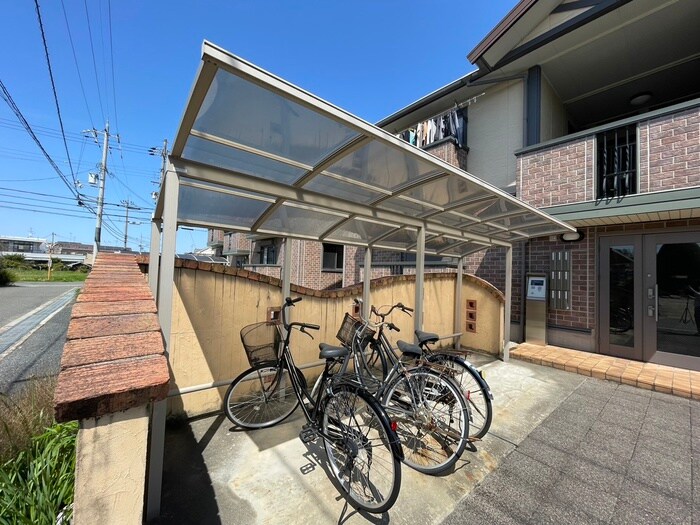 エイトキュ－ブＢ棟の物件外観写真